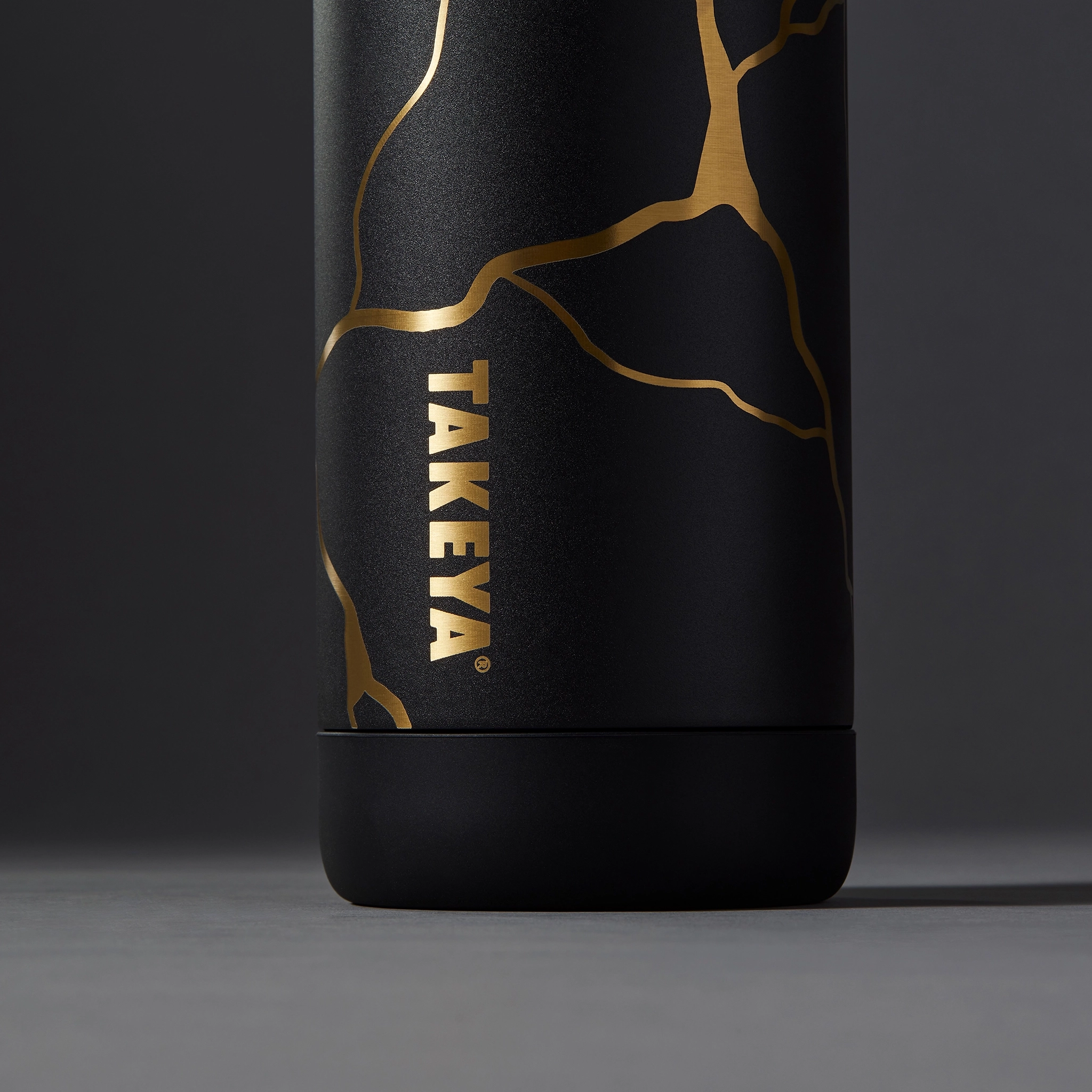 Kintsugi Water Bottle with Spout Lid - Image 11