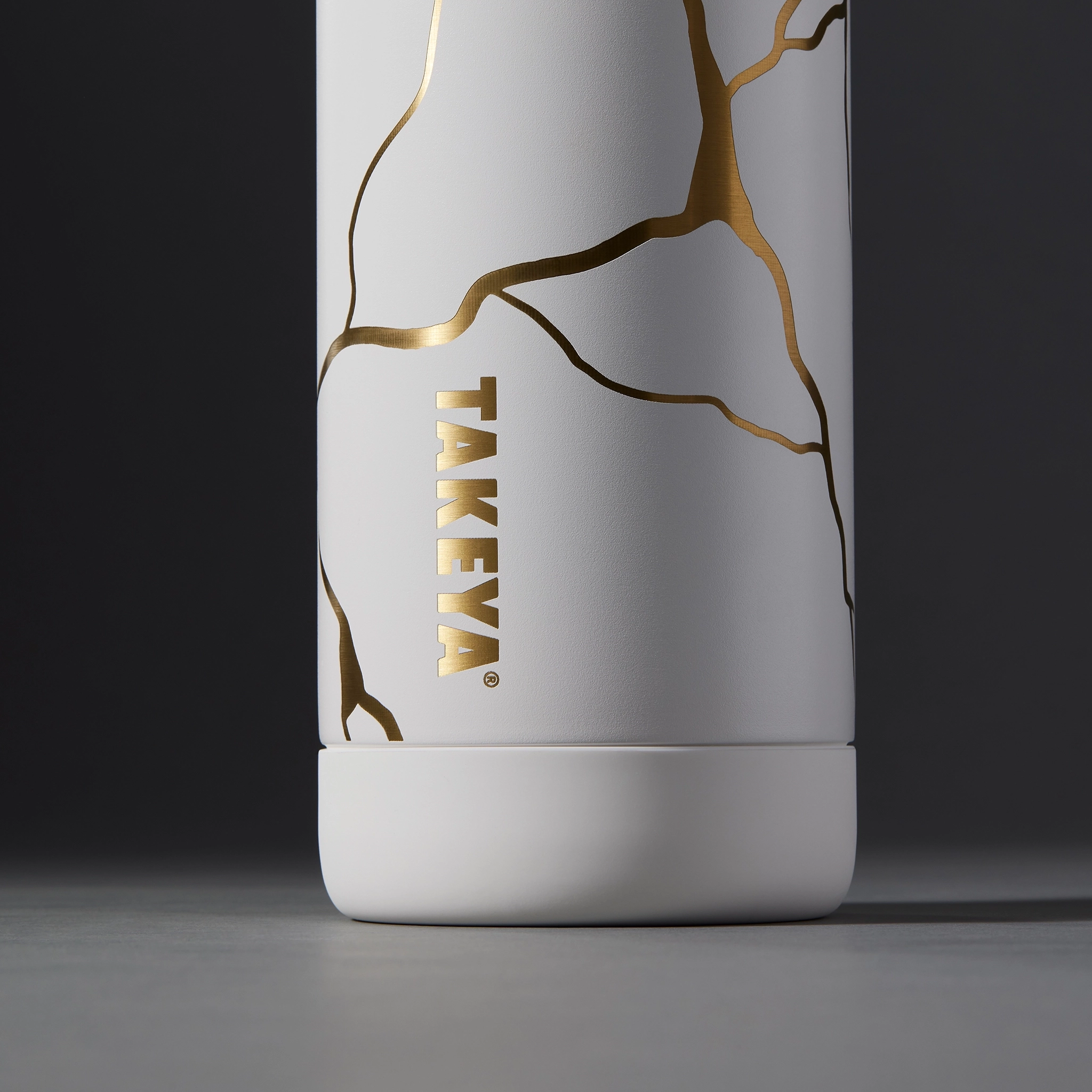 Kintsugi Water Bottle with Straw Lid - Image 11