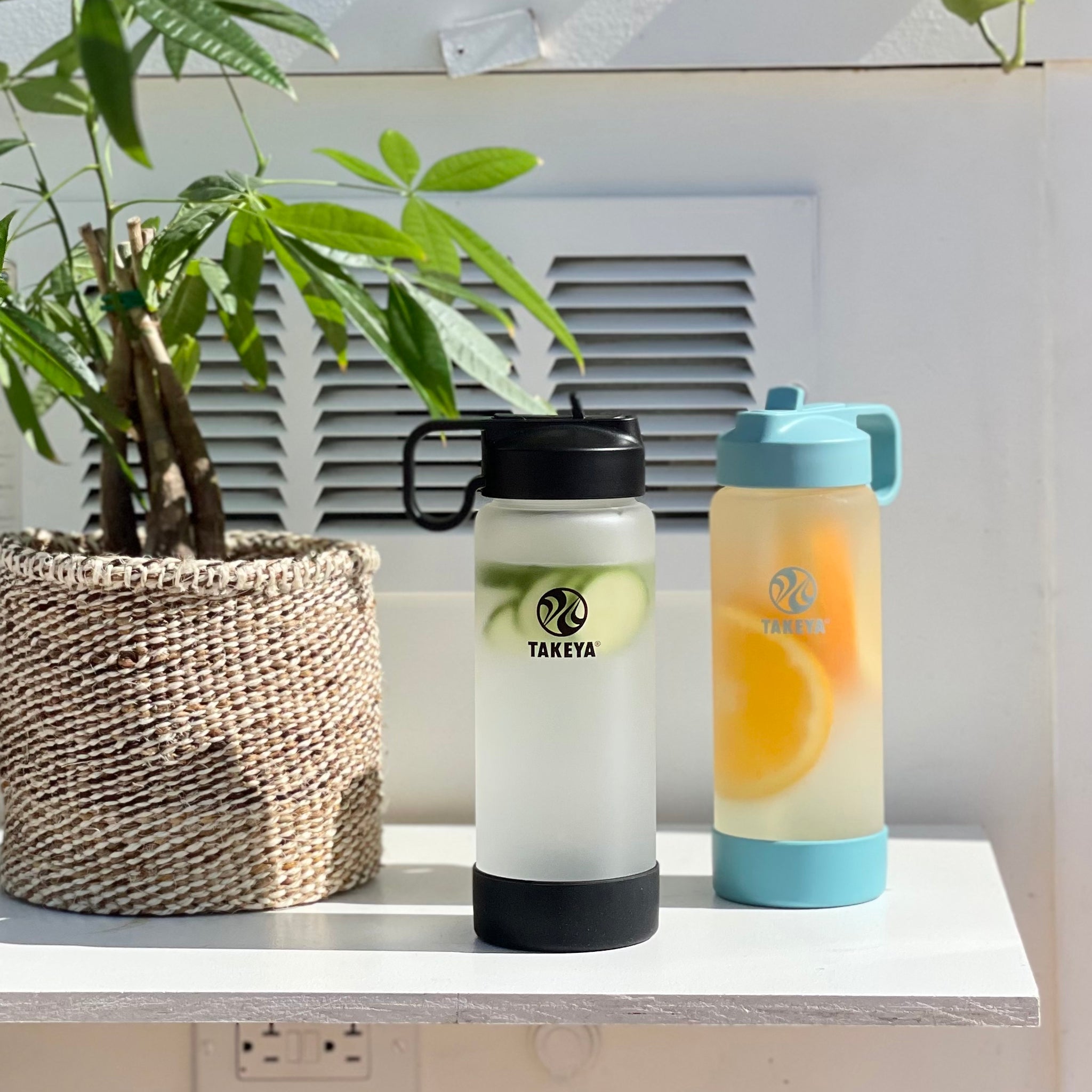 Sure-Grip Glass Water Bottle - Image 4
