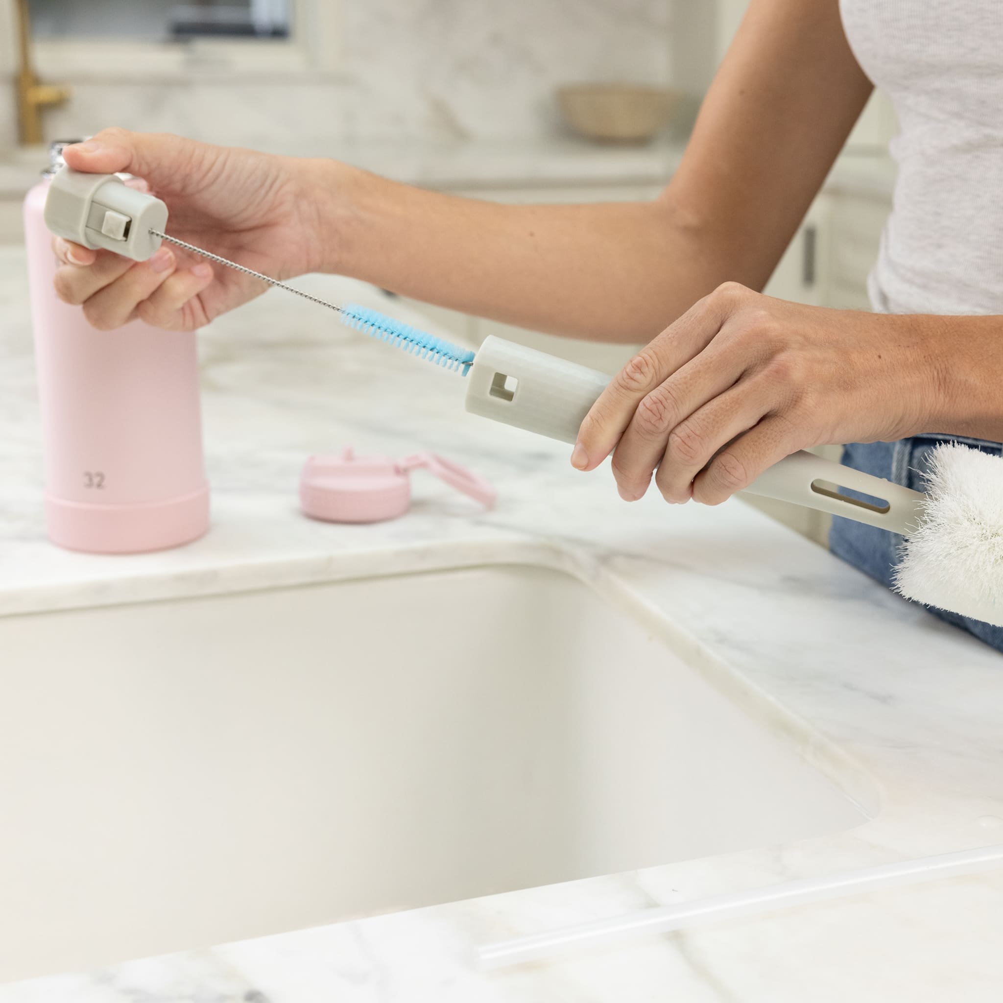 2-in-1 Bottle Cleaning Brush - Image 6